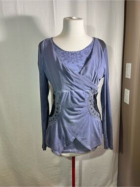 Anvrdie Blue Top with Textured Weave